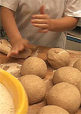 Die Bäckerei Gradwohl mahlt mit Osttiroler Getreidemühlen - Green